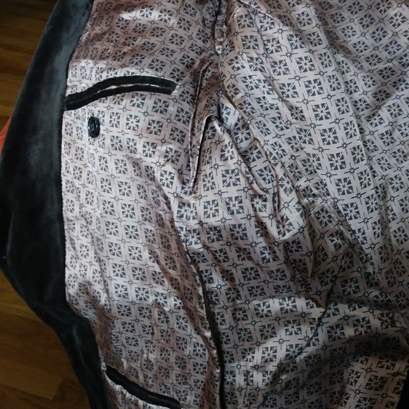 Beautiful Brown Velvet Members Only Blazer - Picture 5 of 5